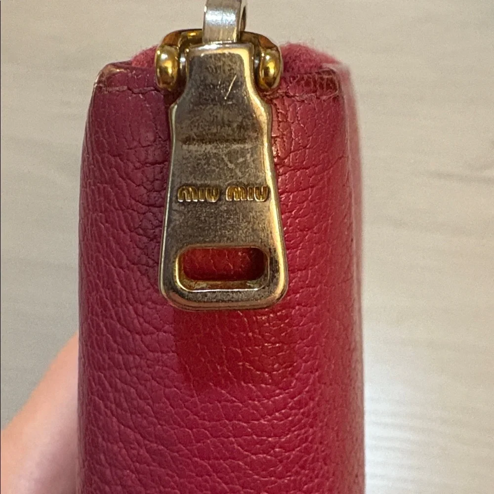 Miu‎ Miu Fuchsia Leather large Wallet 8.5